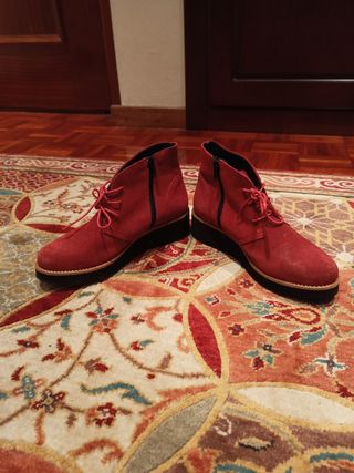 Botín Mimao de segunda mano por 8 EUR en Gijón en WALLAPOP