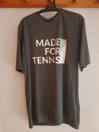 Camiseta Artengo Decathlon talla XL de segunda mano por 10 EUR en Barrio  Los Angeles en WALLAPOP