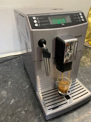 Cafetera super automatica saeco philips de segunda mano por 210 EUR en  Vilagrassa en WALLAPOP
