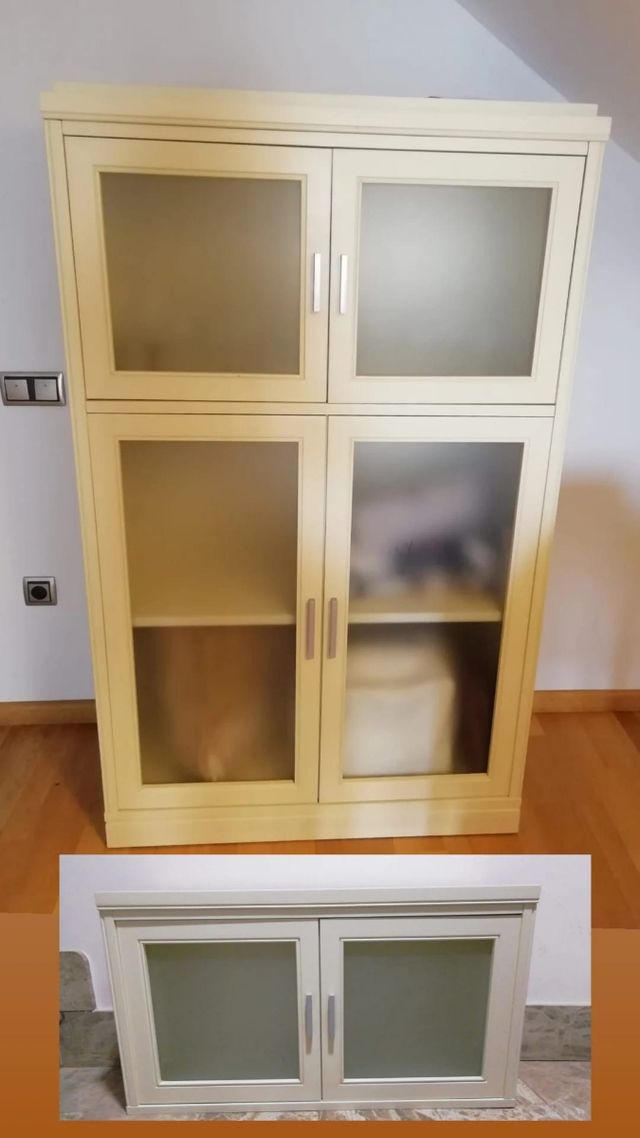 Vitrina y mueble auxiliar