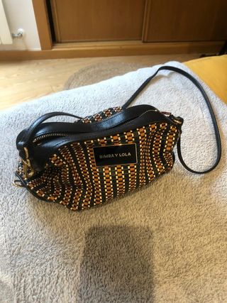 Bolso mujer Bimba y Lola de segunda mano por 60 EUR en Santiago de  Compostela en WALLAPOP