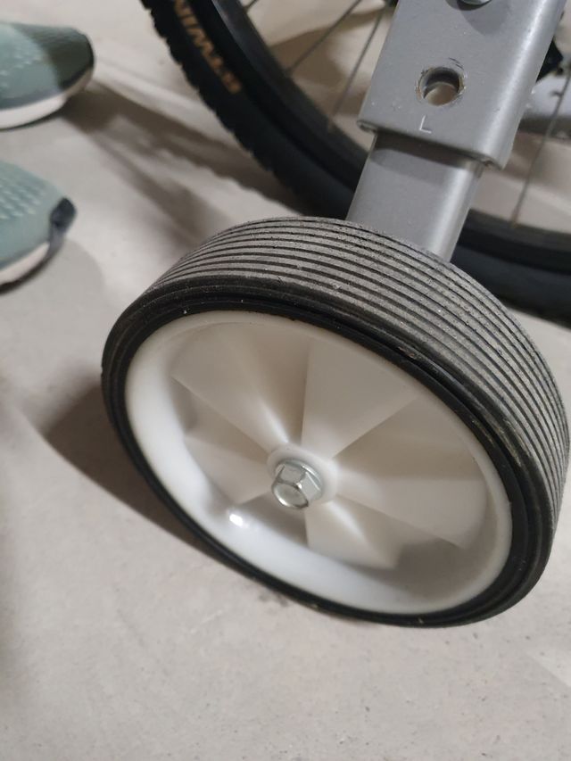 Ruedines adaptables para bicicleta