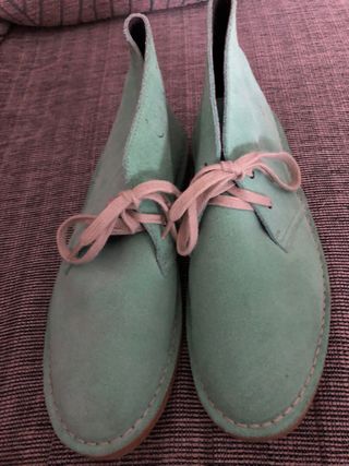 Zapatos pisamierdas mujer de segunda mano por 5 EUR en Santander en WALLAPOP
