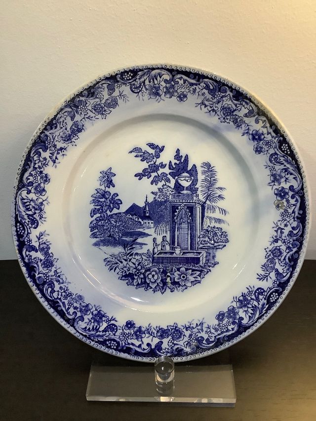 Plato "tipo Sargadelos" de Álvarez