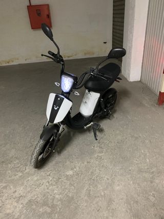 Cuca bike de segunda mano por 1.400 EUR en Granada en WALLAPOP