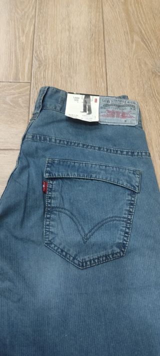 Pantalón Levis 509 hombre de segunda mano por 20 EUR en San  Bizenti-Barakaldo en WALLAPOP
