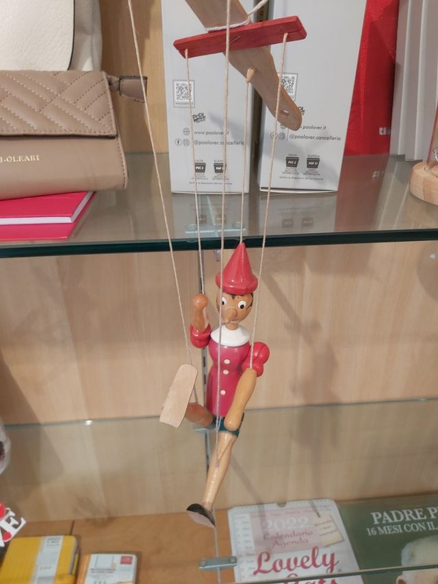 burattino in legno 