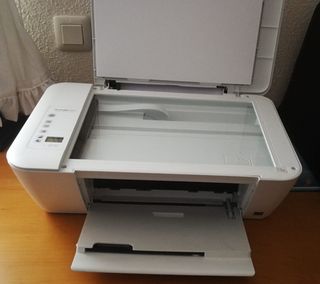 Impresora multifunción HP Deskjet 2540 de segunda mano por 30 EUR en Nuevo  Baztán en WALLAPOP