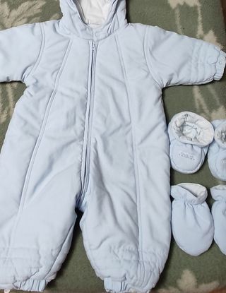 Buzo bebé azul niño niña abrigo el corte ingles de segunda mano por 8 EUR  en Illescas en WALLAPOP