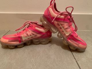 Nike Vapormax rosas de segunda mano por 60 EUR en Granada en WALLAPOP