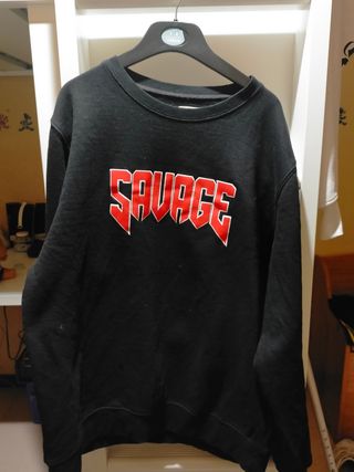 Sudadera Savage negra talla M de segunda mano por 15 EUR en Madrid en  WALLAPOP