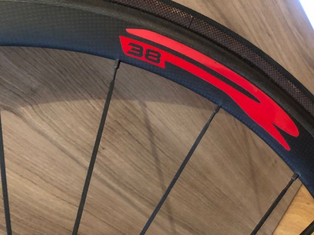 Juego Ruedas Rothar para tubulares perfil 38