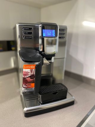 Cafetera Saeco de segunda mano en Barcelona en WALLAPOP