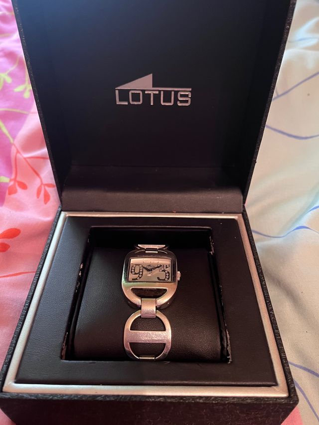 Reloj de mujer Lotus