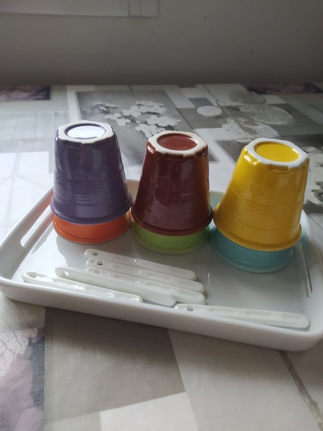 vasos de cafe minis a estrenar