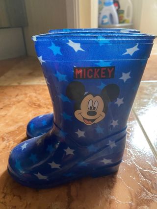 Botas agua talla 23 de segunda mano por 4 EUR en Granada en WALLAPOP
