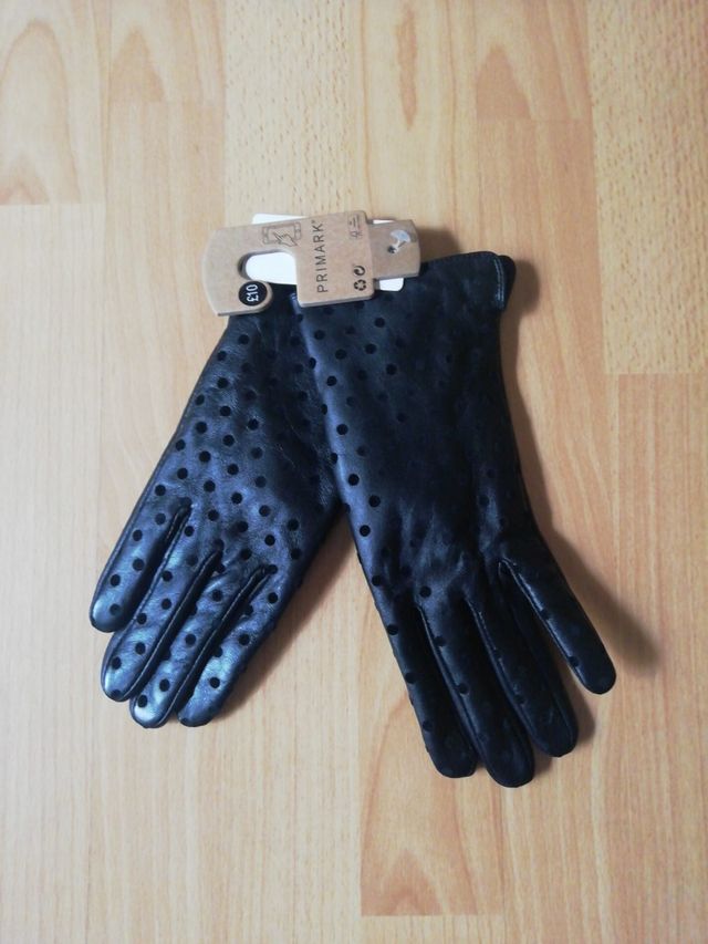 Guantes piel NUEVOS.. talla única. 