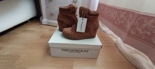 Botines Tino González nuevos de segunda mano por 15 EUR en Guadalajara en  WALLAPOP