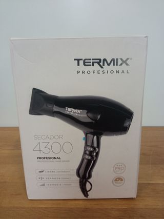 Termix compacto Profesional 4300- Secador de pelo de segunda mano por 15,95  EUR en Fuenlabrada en WALLAPOP