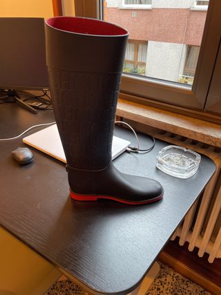 Botas Agua Carolina Herrera de segunda mano por 75 EUR en Pola de Siero en  WALLAPOP