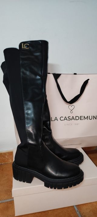 Botas Lola Casademunt de segunda mano por 99 EUR en Murcia en WALLAPOP