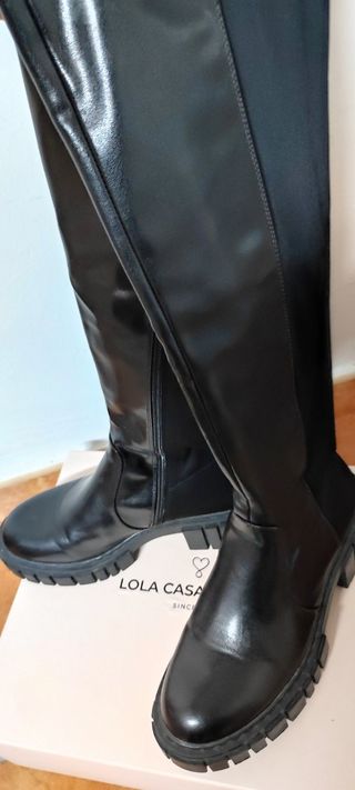 Botas Lola Casademunt de segunda mano por 99 EUR en Murcia en WALLAPOP