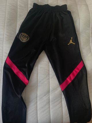 Chandal PSG niño de segunda mano por 15 EUR en Benalmádena en WALLAPOP