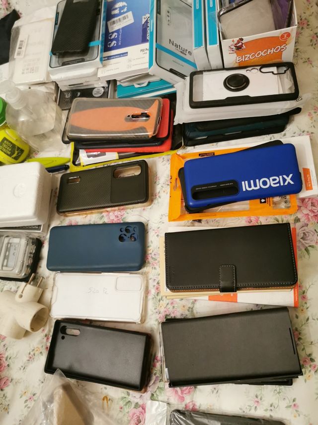 Cajas móviles varias