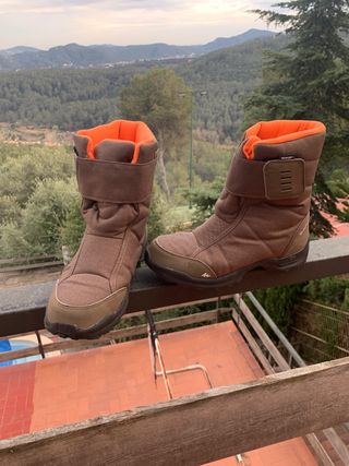 Botas descanso Nieve-Talla 36 de segunda mano por 4 EUR en Palleja en  WALLAPOP