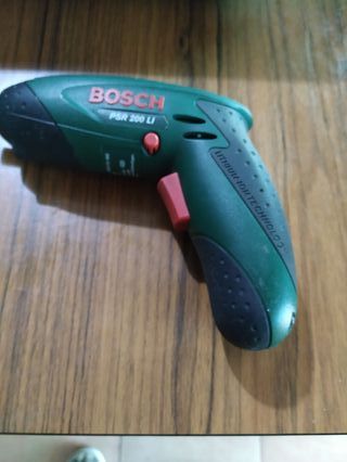 Taladro atornillador BOSCH de segunda mano por 60 EUR en Madrid en WALLAPOP