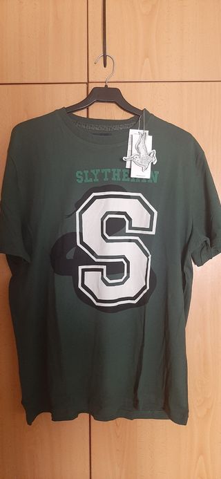 Springfield camiseta Harry Potter de segunda mano por 12 EUR en Málaga en  WALLAPOP