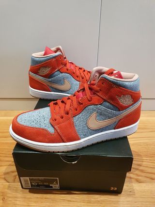 Nike air Jordan 1 mid retro denim talla 44 de segunda mano por 179,95 EUR  en Pamplona en WALLAPOP