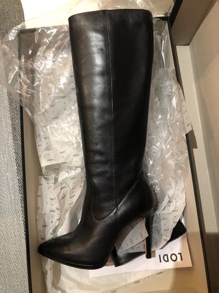 Botas altas Piel Lodi de segunda mano por 150 EUR en Noviales en WALLAPOP
