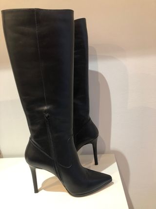 Botas altas Piel Lodi de segunda mano por 150 EUR en Noviales en WALLAPOP