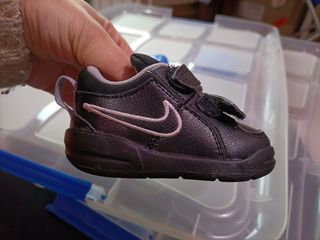 Zapatillas Nike bebe talla 17 de segunda mano por 12 EUR en Estella en  WALLAPOP
