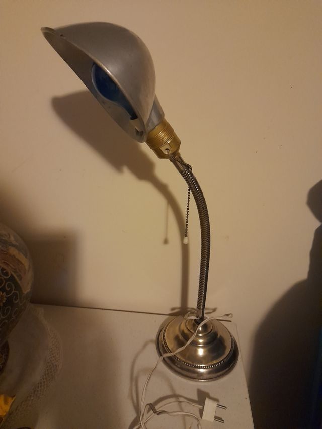 lampara antigua despacho baño plata