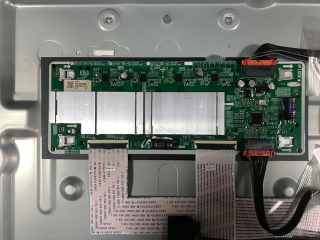 Samsung QE55Q70RAT (NUEVA) despiece