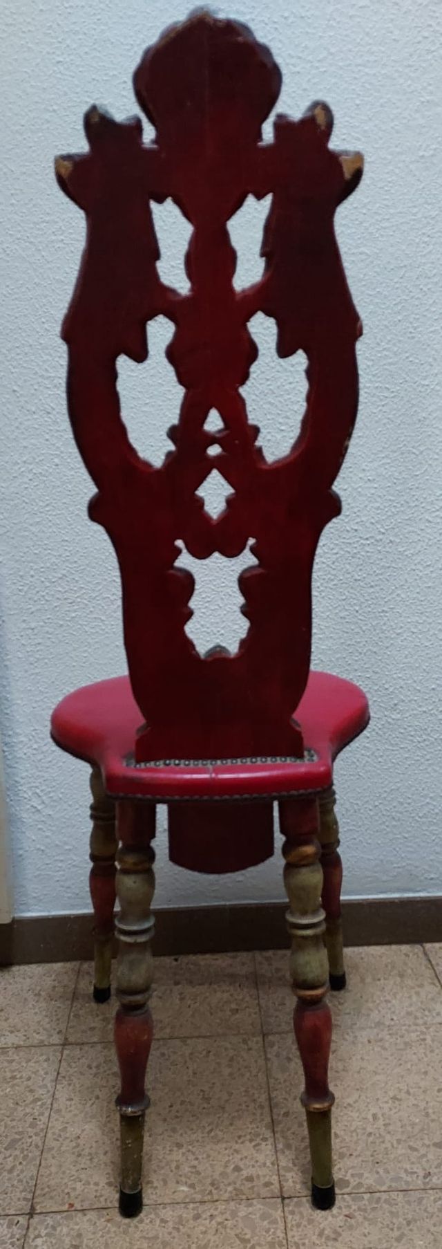 J_07 silla artesanal de madera y piel