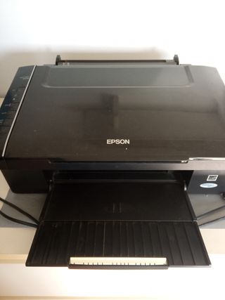 Impresora Epson stylus sx115 de segunda mano por 20 EUR en Vilanova i la  Geltrú en WALLAPOP