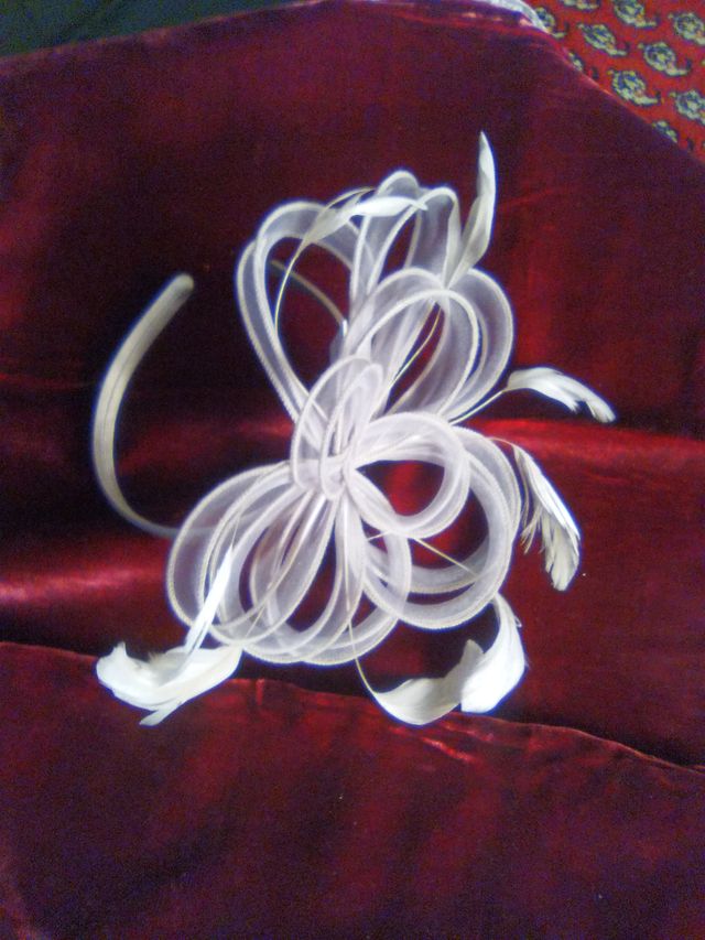 Tocado de Ceremonia  color gris plateado