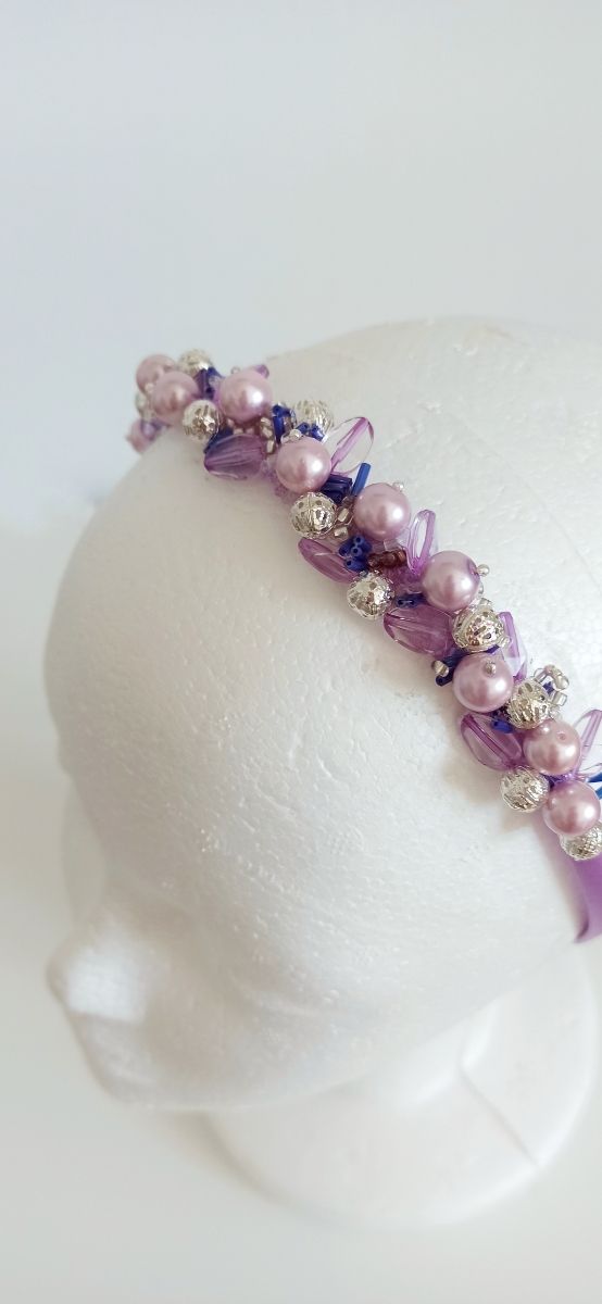 diadema pedrería lila