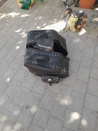 Maletas para moto de segunda mano por 70 EUR en Coria del Río en WALLAPOP