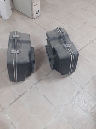 Maletas moto de segunda mano por 100 EUR en Mairena del Aljarafe en WALLAPOP