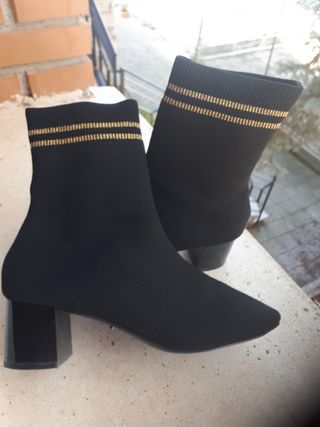 Botines de Violeta by Mango de segunda mano por 20 EUR en Algete en WALLAPOP