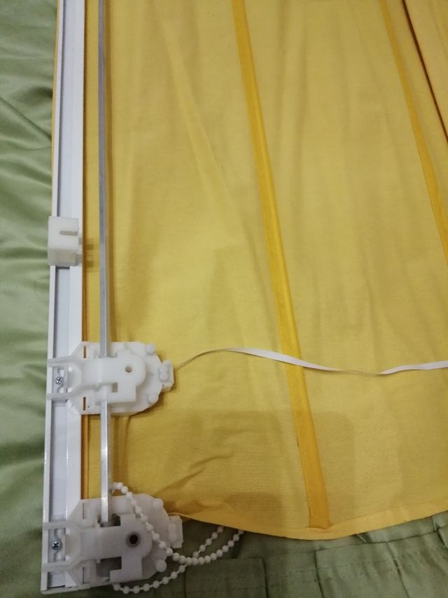 Estor Amarillo 165 alto x 124 ancho