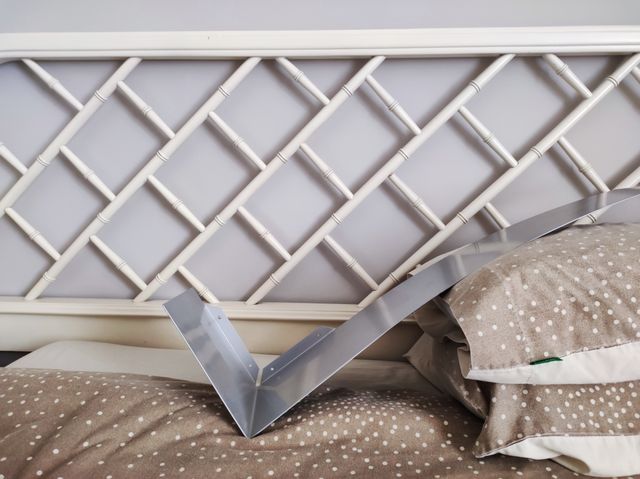 ESTANTE DISEÑO METALICO DE PARED