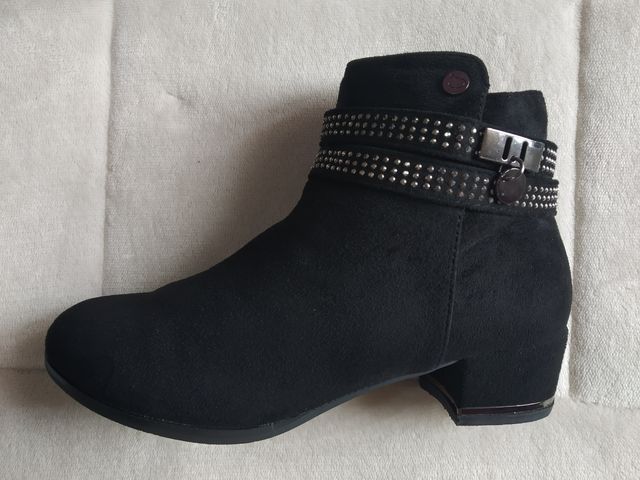Botines M**darina (nuevos)