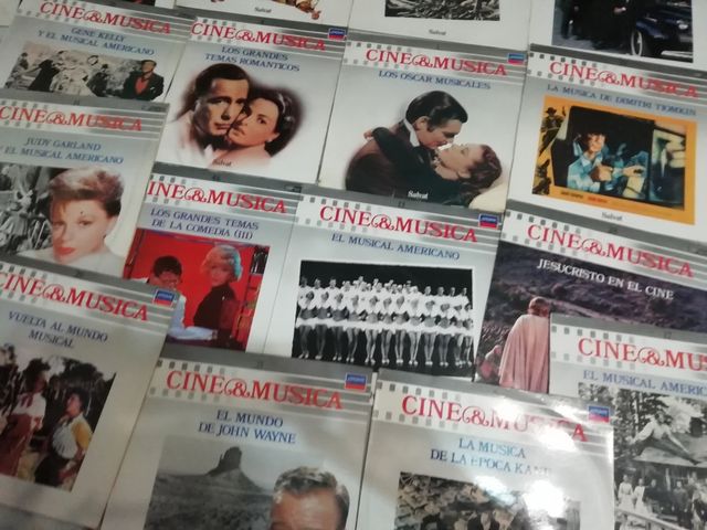 LOTE DE DISCOS VINILO CINE Y MÚSICA
