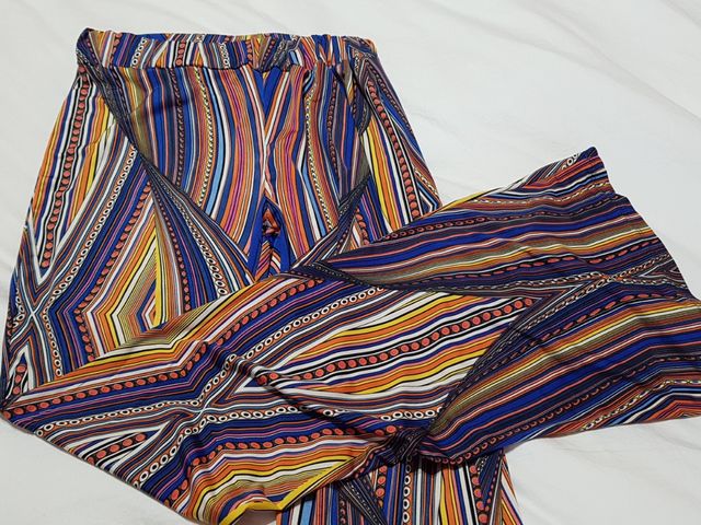 Pantalón malla, pata ancha