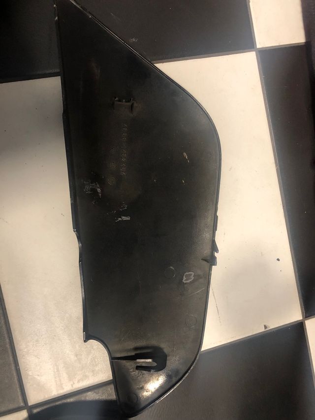 Tapa derecha BMW R65